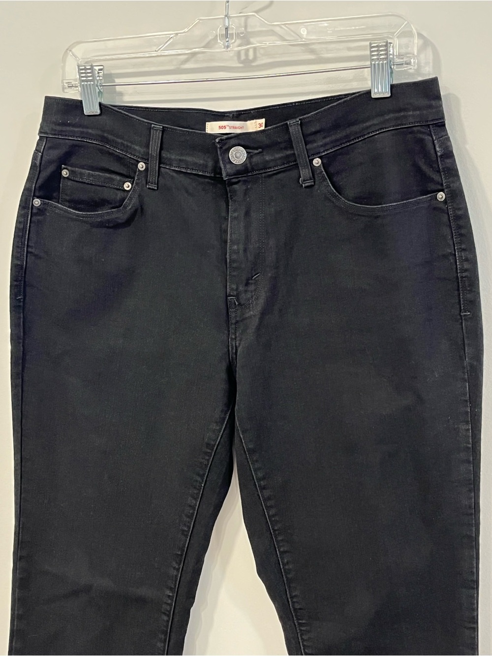 Women’s Levi 505s Black Straight Jeans W30 L32